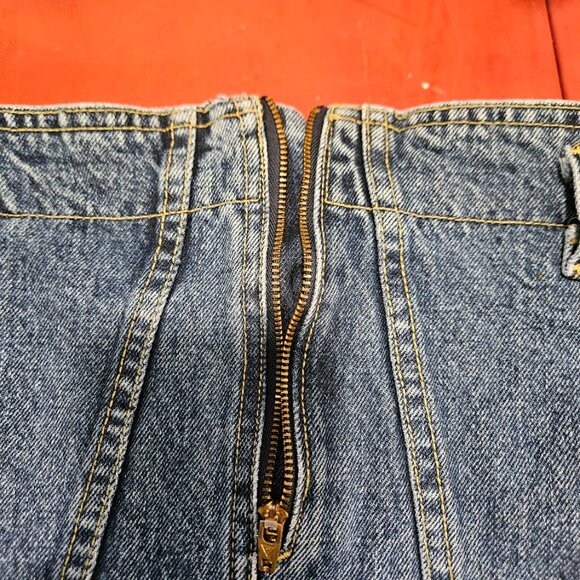 80's Georges Marciano Guess Denim Jean Skirt Side Bottom Zippers Med Wash Size 2 - Picture 10 of 16